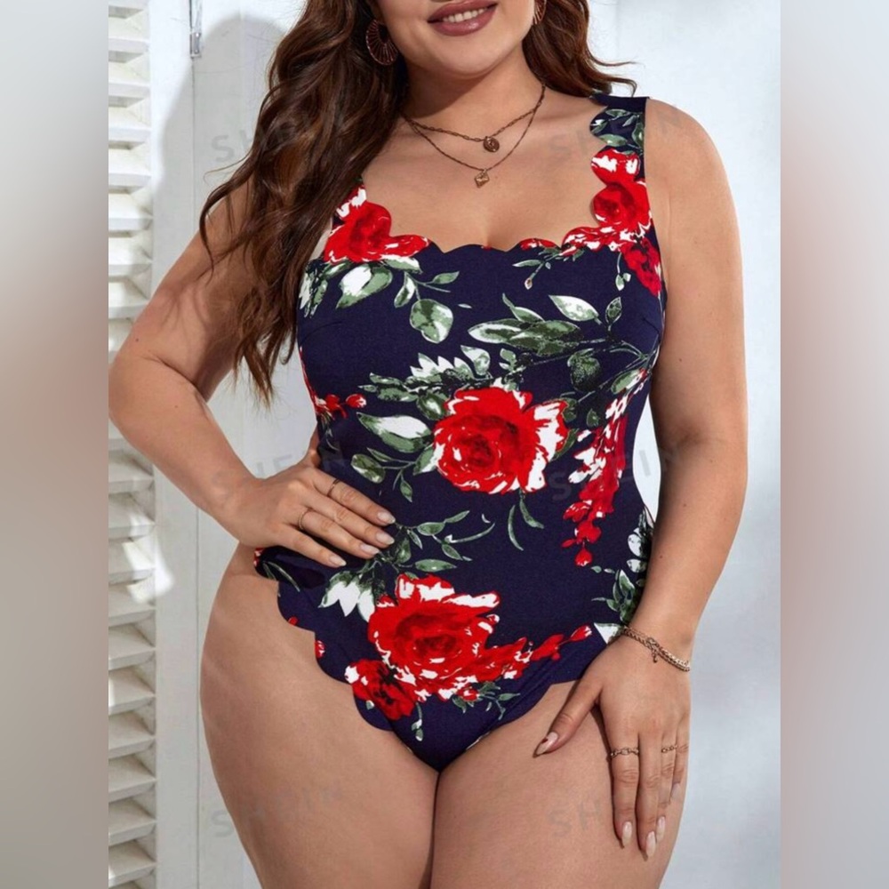 BNWOT SHEIN Curve Floral Bodysuit - Size 4XL